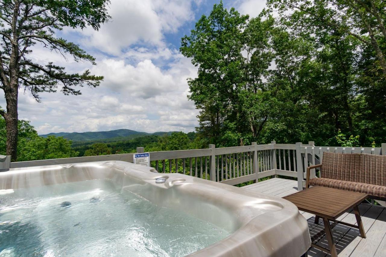 Angie'S Mountain Overlook Hot Tub And Views! Fairview Extérieur photo