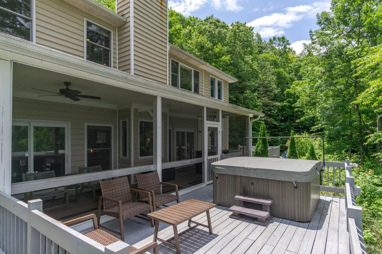 Angie'S Mountain Overlook Hot Tub And Views! Fairview Extérieur photo
